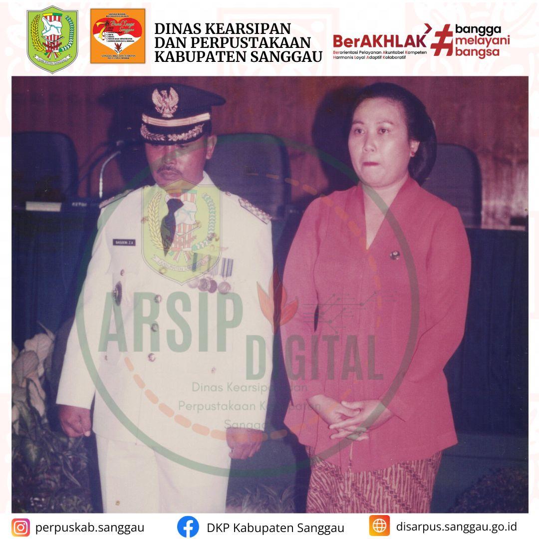 Potret Bupati Kepala Daerah Tingkat II Kol. Inf. H. Baisuni Z.A di Tahun 1993